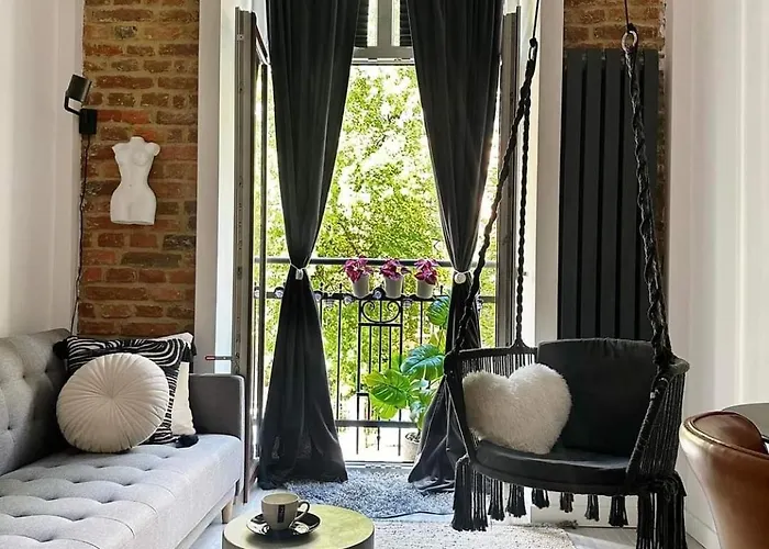 Hola Apartamenty Rewolucji 1905R